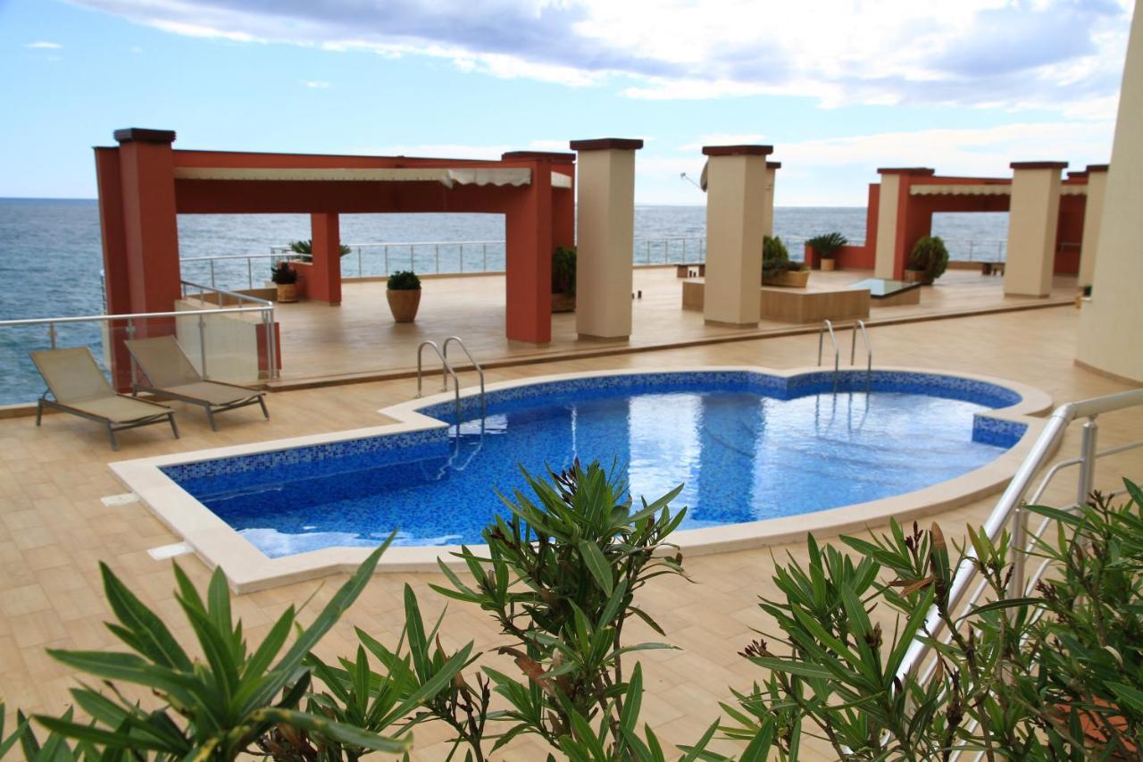 Bella Costa Apartment Dobra Voda Bagian luar foto