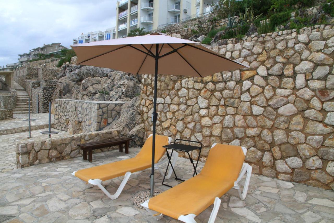 Bella Costa Apartment Dobra Voda Bagian luar foto
