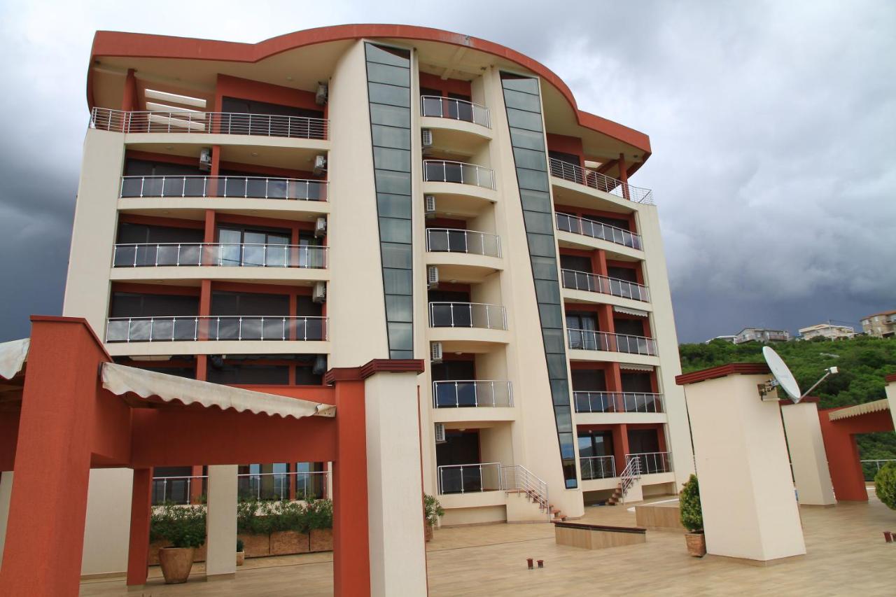 Bella Costa Apartment Dobra Voda Bagian luar foto