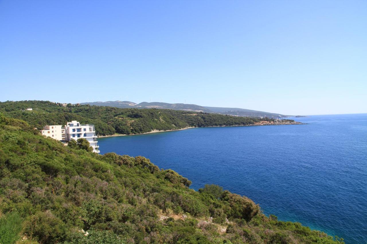 Bella Costa Apartment Dobra Voda Bagian luar foto