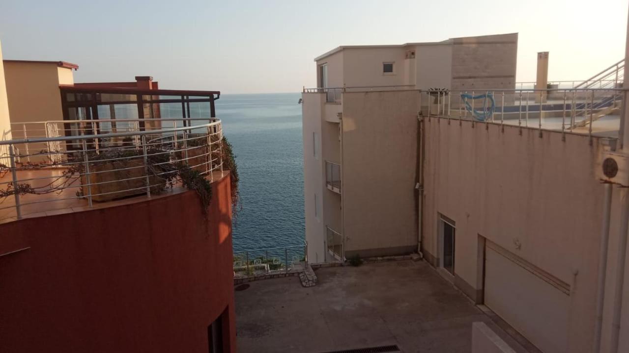 Bella Costa Apartment Dobra Voda Bagian luar foto