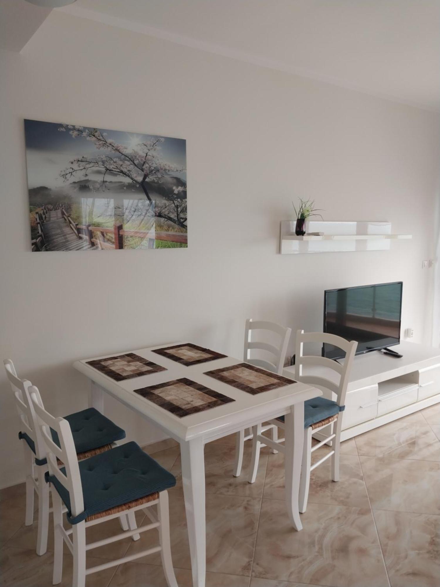 Bella Costa Apartment Dobra Voda Bagian luar foto